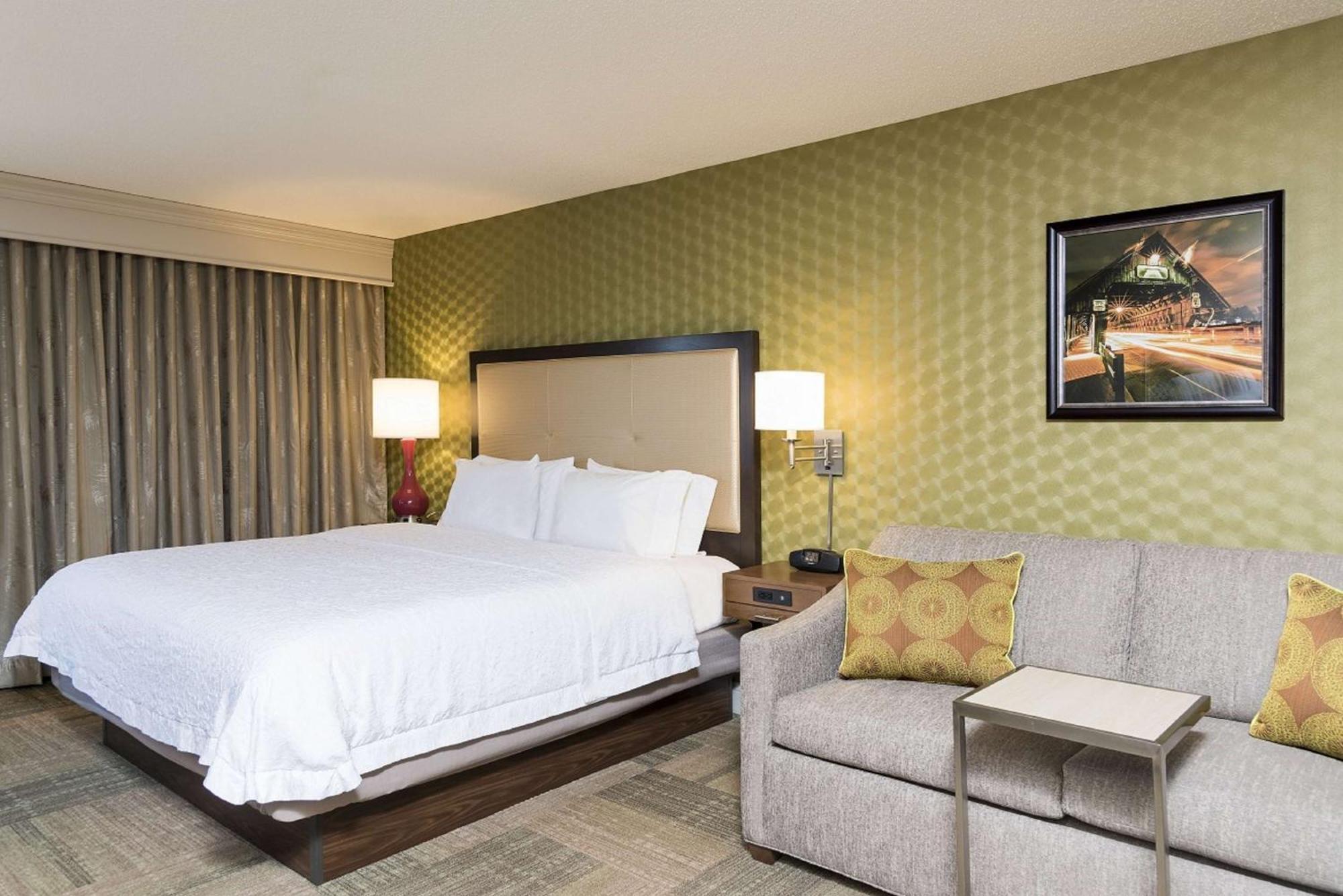 Hampton Inn Mount Pleasant Bagian luar foto