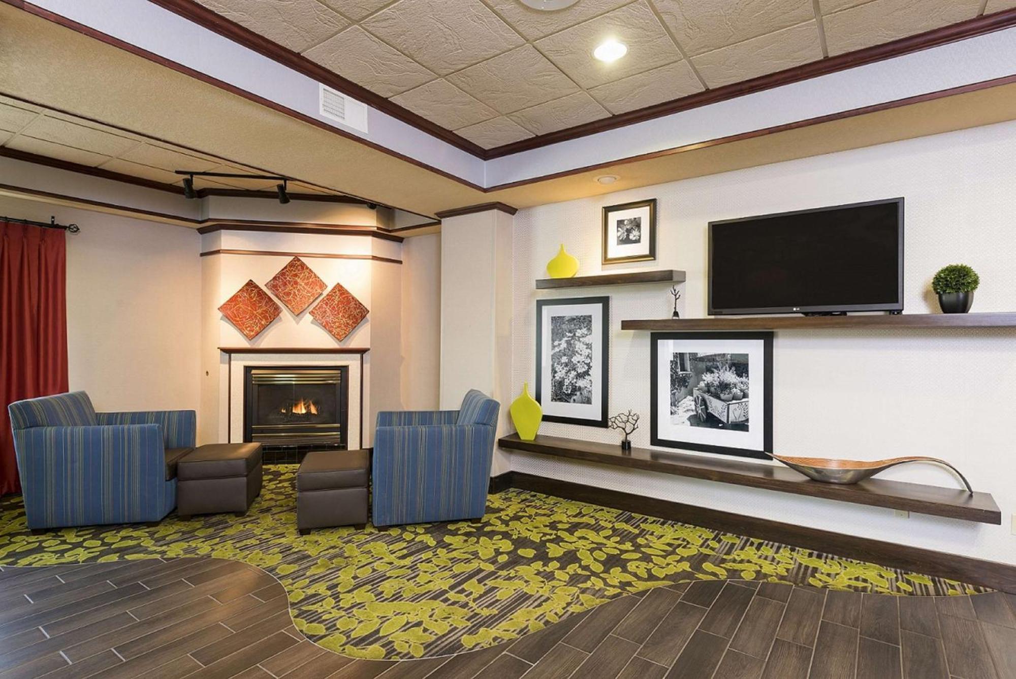 Hampton Inn Mount Pleasant Bagian luar foto