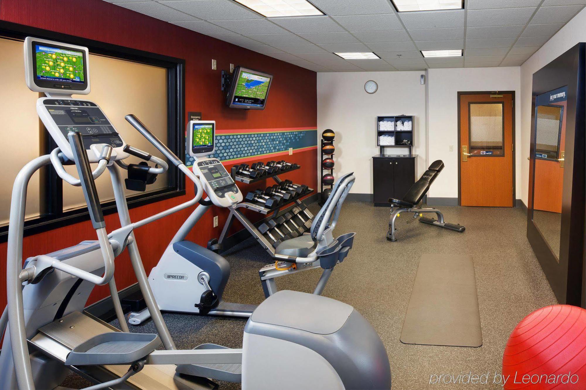 Hampton Inn Mount Pleasant Bagian luar foto